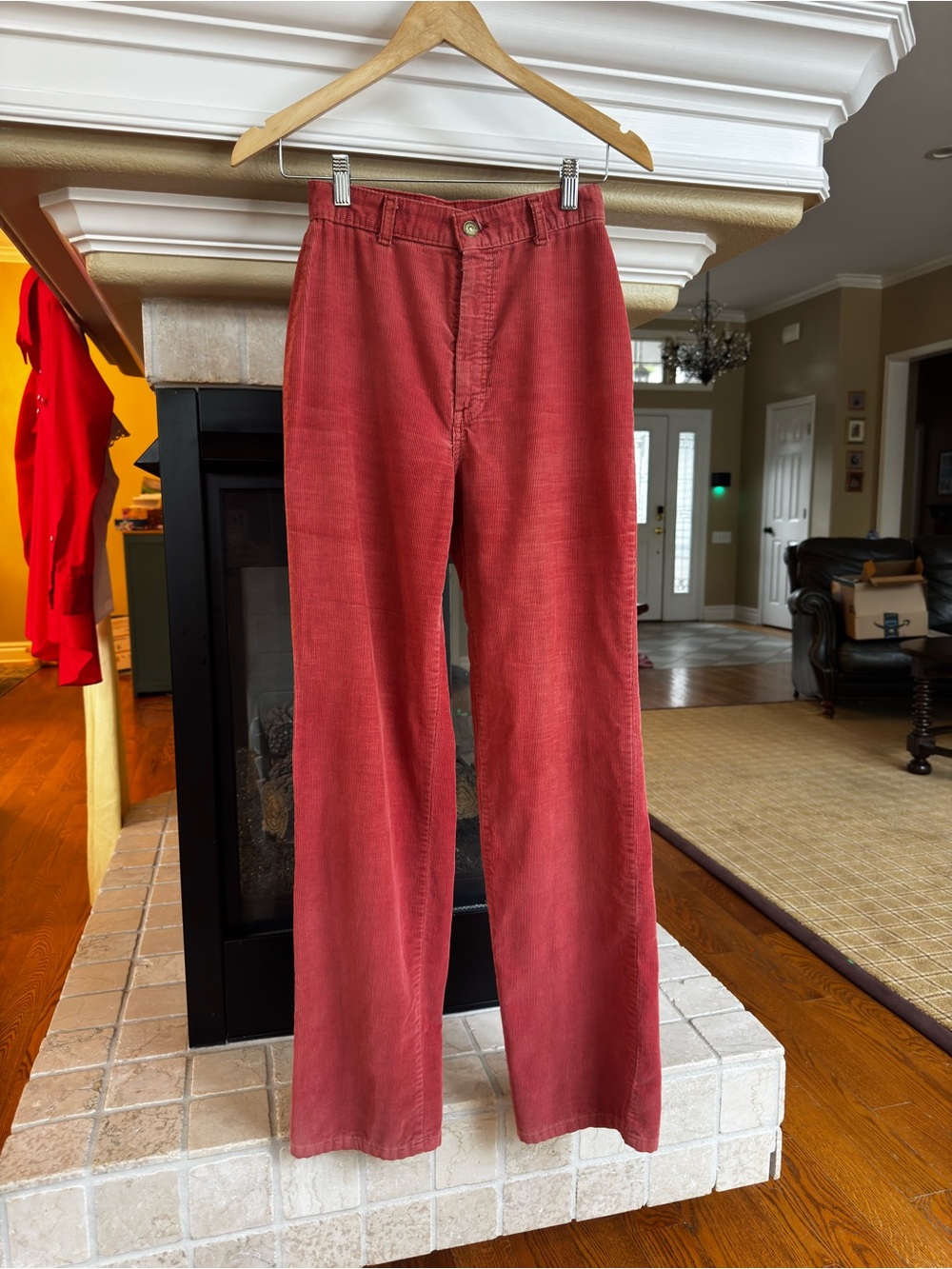 Vintage 70s/80s Levi's Dusty Rose Corduroy High-Waisted Pants Retro
